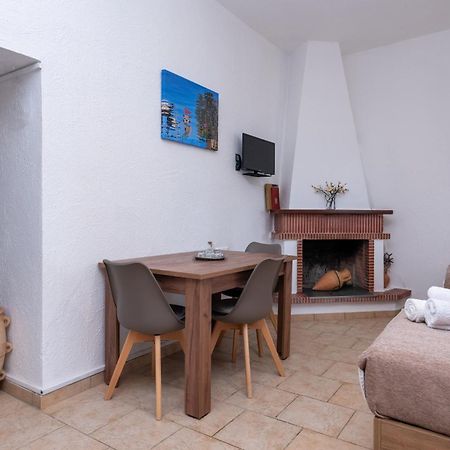 Atalanti Seaside Junior Suites Keratókambos Buitenkant foto