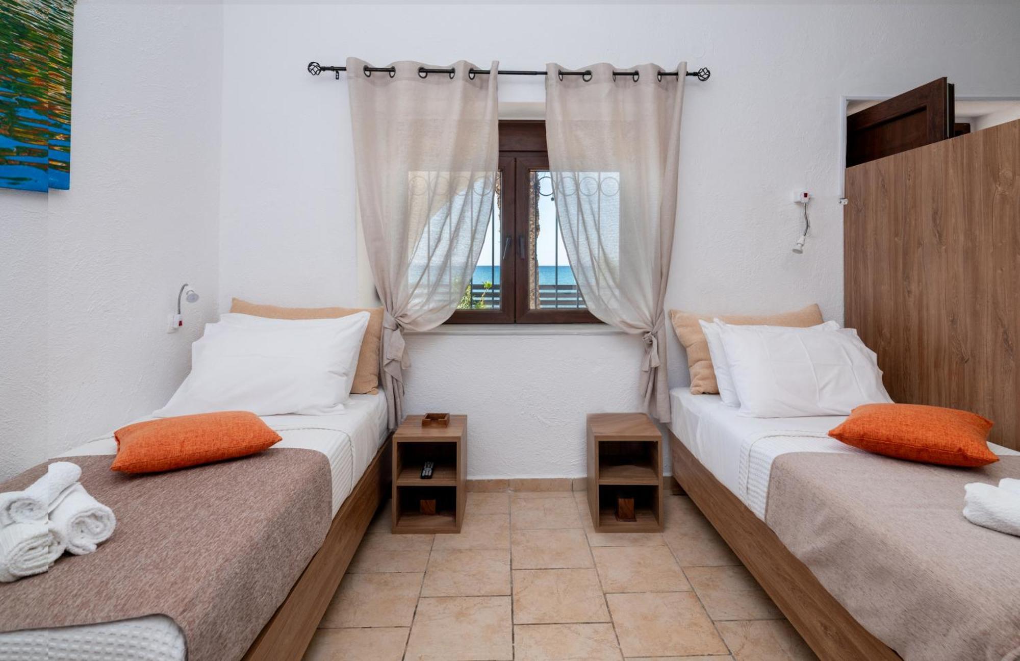 Atalanti Seaside Junior Suites Keratókambos Buitenkant foto
